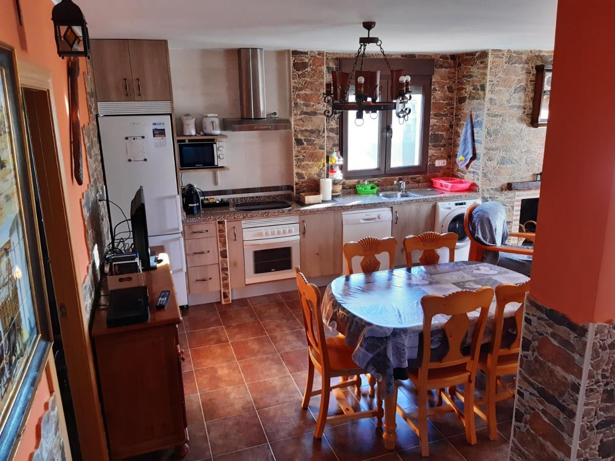 Casa Rural Mi Descanso Valdefuentes de Sangusin Екстер'єр фото