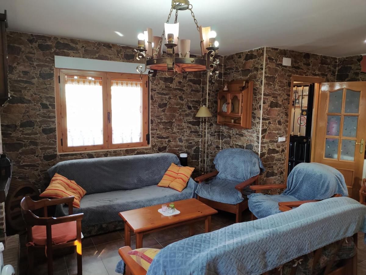 Casa Rural Mi Descanso Valdefuentes de Sangusin Екстер'єр фото