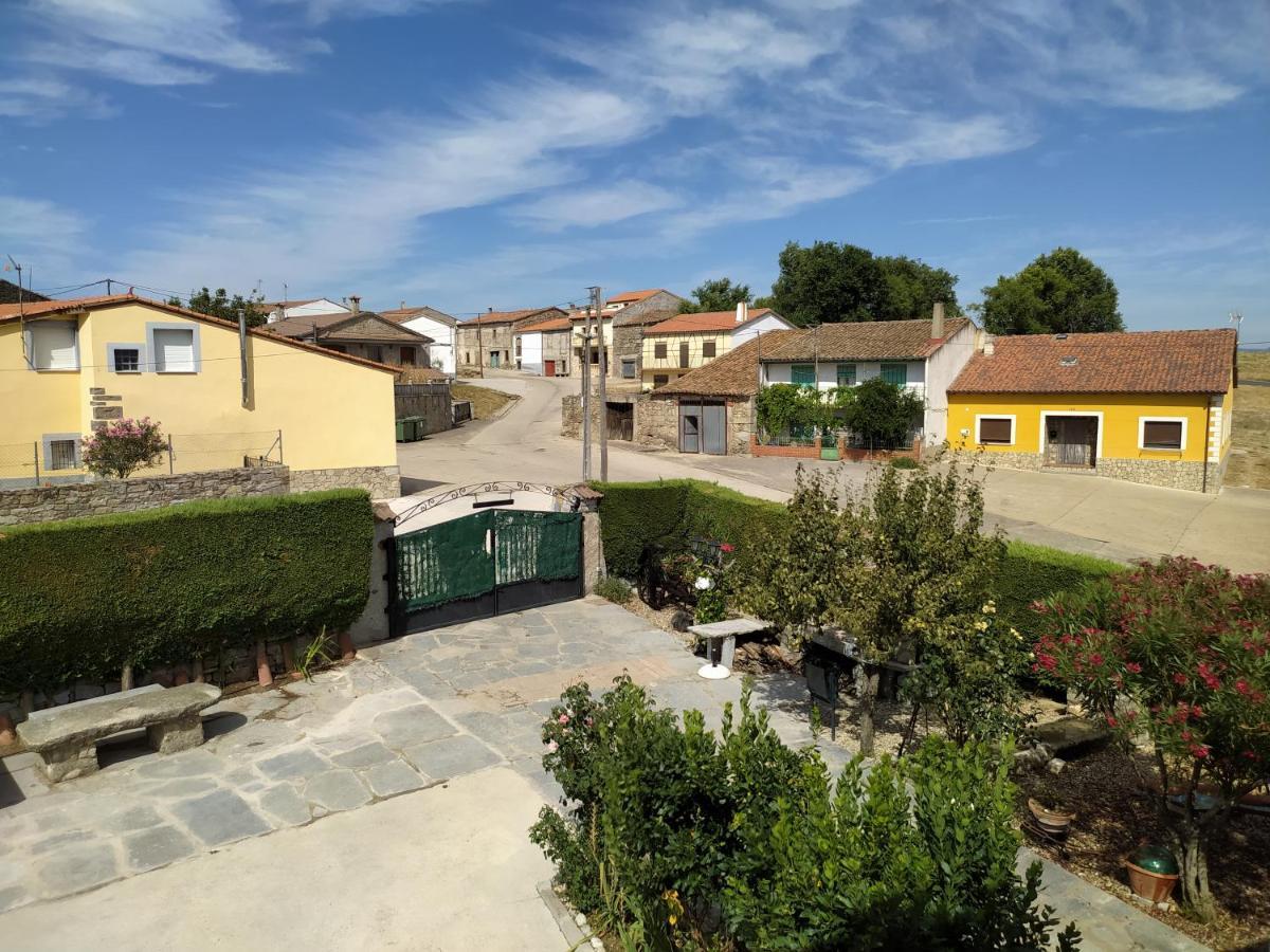 Casa Rural Mi Descanso Valdefuentes de Sangusin Екстер'єр фото