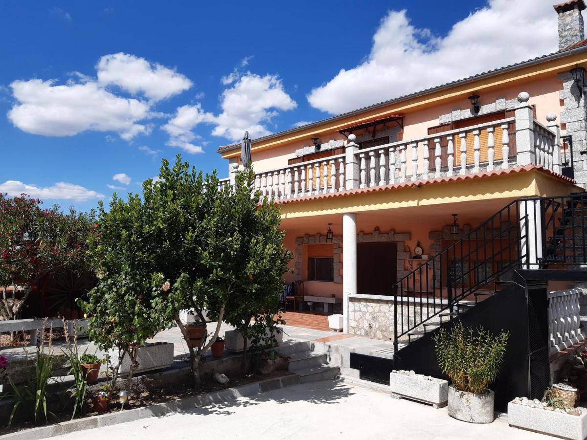 Casa Rural Mi Descanso Valdefuentes de Sangusin Екстер'єр фото