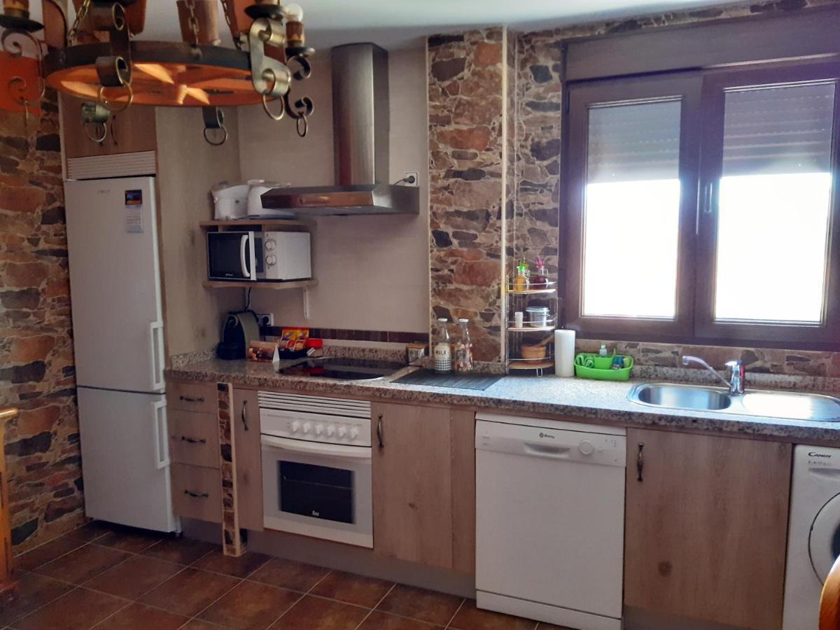Casa Rural Mi Descanso Valdefuentes de Sangusin Екстер'єр фото